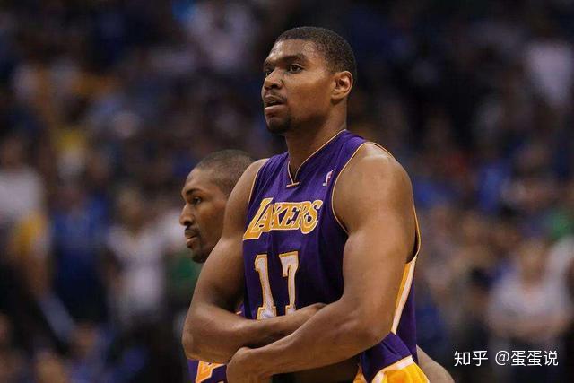 森林狼险胜独行侠升至西部第八 灰熊大胜黄蜂